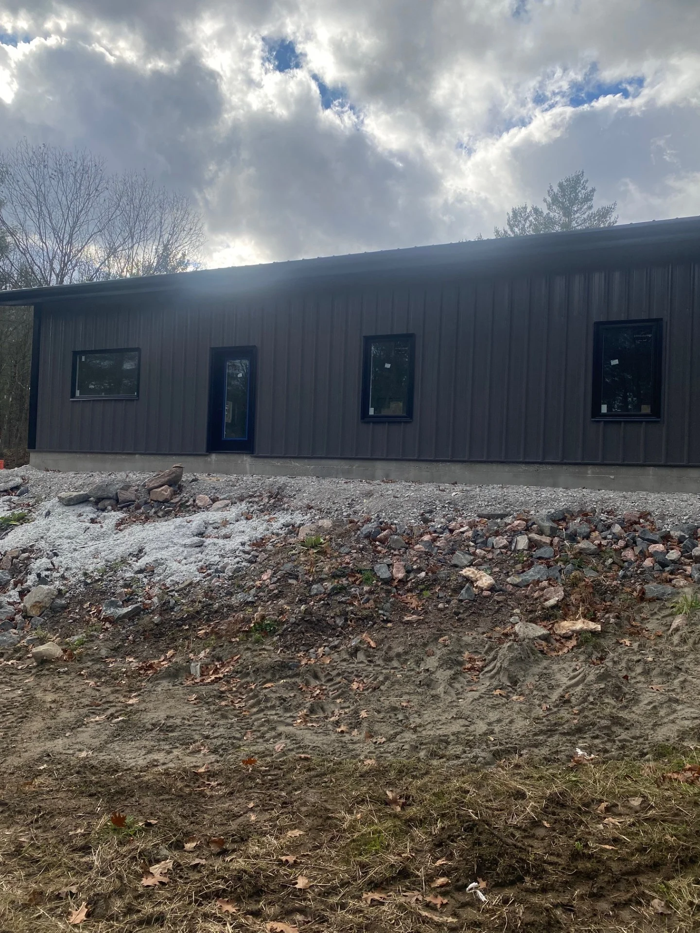 Gravenhurst, Ontario - 11_08_25 GRAVENHURST_ON_COTTAGE5.webp