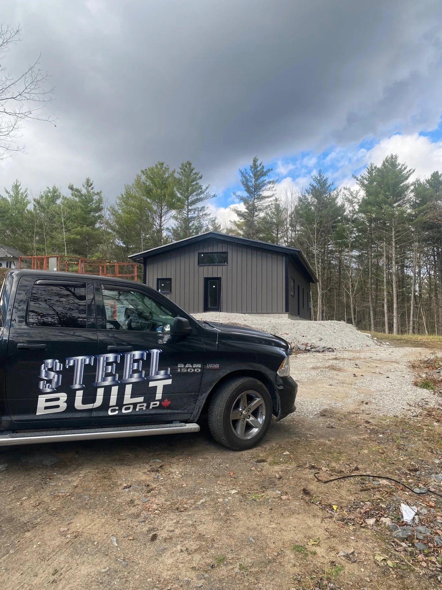 Gravenhurst, Ontario - 11_08_25 GRAVENHURST_ON_COTTAGE2.webp