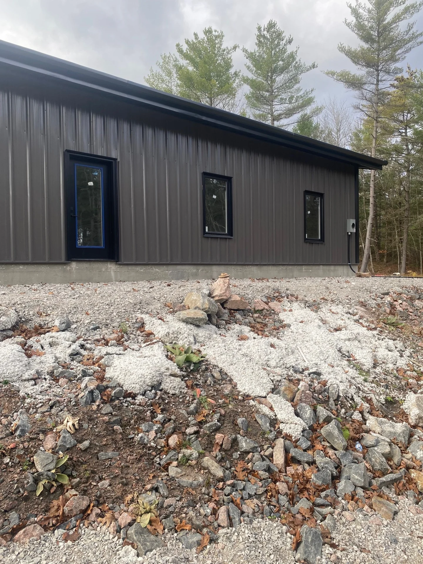 Gravenhurst, Ontario - 11_08_25 GRAVENHURST_ON_COTTAGE4.webp